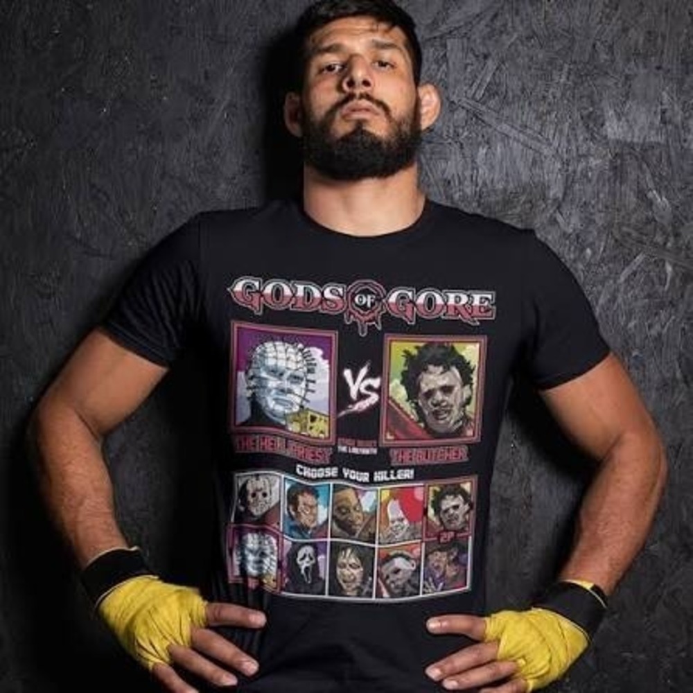 Gods Of Gore - Hellraiser Vs Texas Chainsaw Massacre T-Shirt